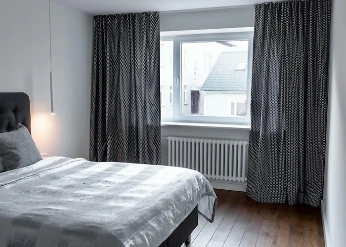 Supeluse-strassel With Gated Parking アパート *