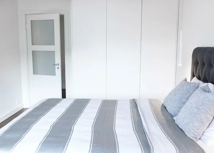 アパート Supeluse-strassel With Gated Parking パルヌ