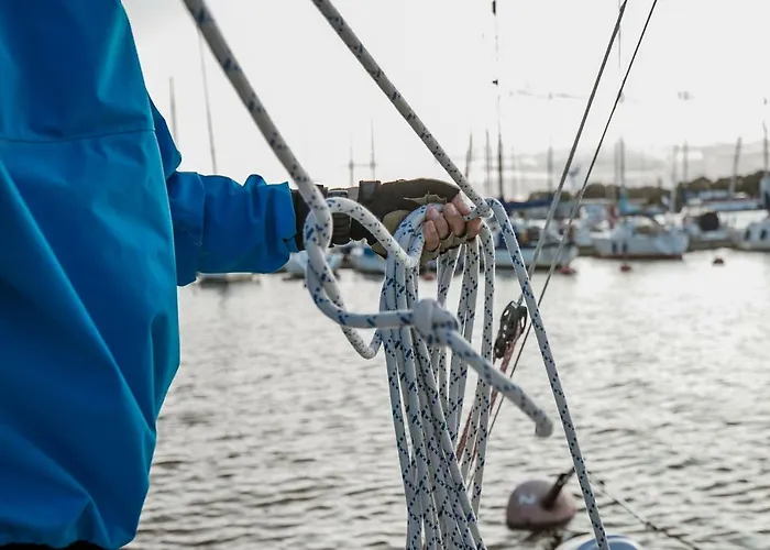 Supeluse-strassel With Gated Parking *