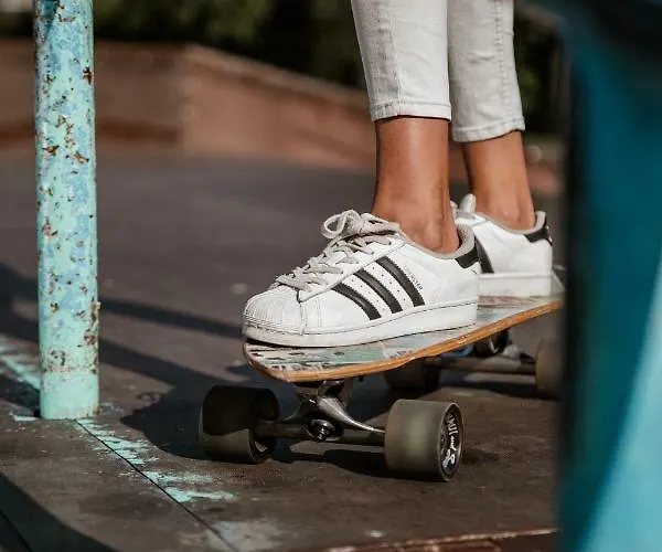 Supeluse-strassel With Gated Parking アパート *